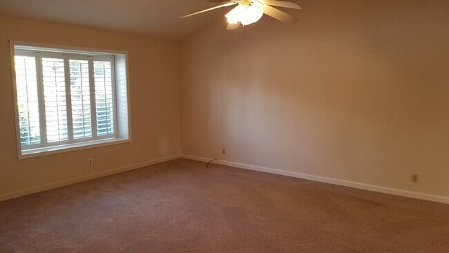 Foto del edificio - Great 4/2.5 in Fair Oaks! 9110 Promontory Way