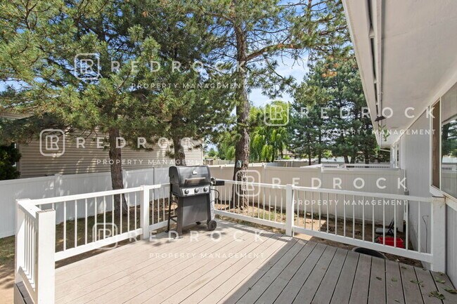 Building Photo - 3423 East 57th Avenue