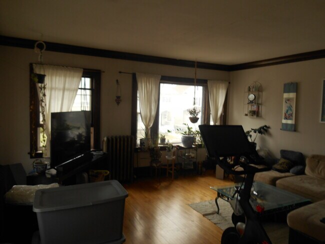 Foto del edificio - 1305 W 34th St