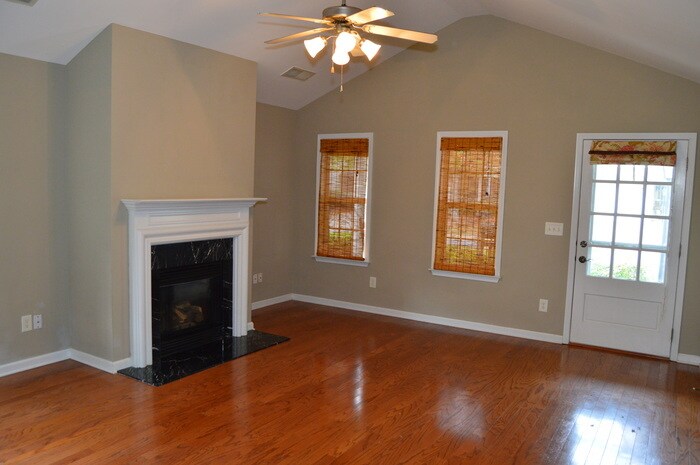 Primary Photo - 2145 Highland Gate Dr