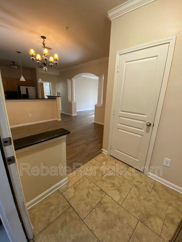 Foto del edificio - 8290 Gate Pkwy W