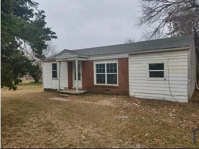 Foto del edificio - 12704 NE 40th St