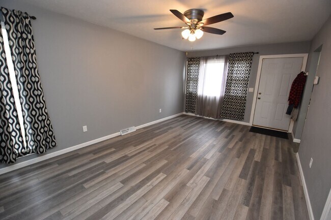 Building Photo - Remodeled home in South Bend IN, 2 bedroom...