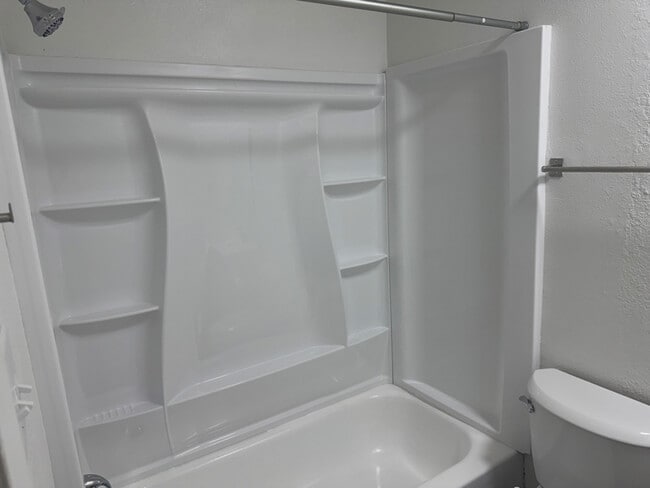 Building Photo - 4254 Southpark Dr