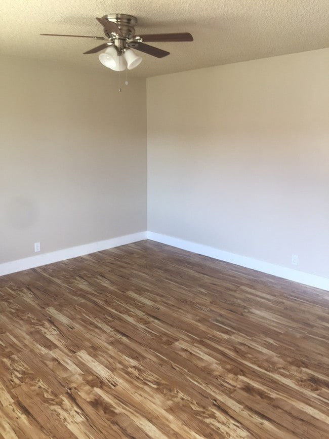 Building Photo - 616 S 1550 E