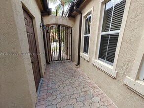 Building Photo - 15243 SW 28th Terrace