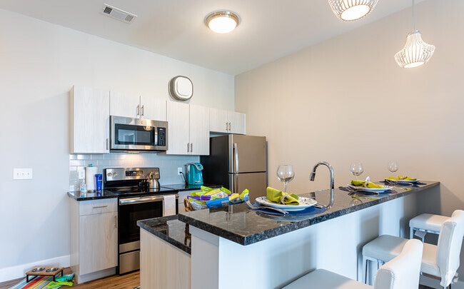 Interior Photo - Borden