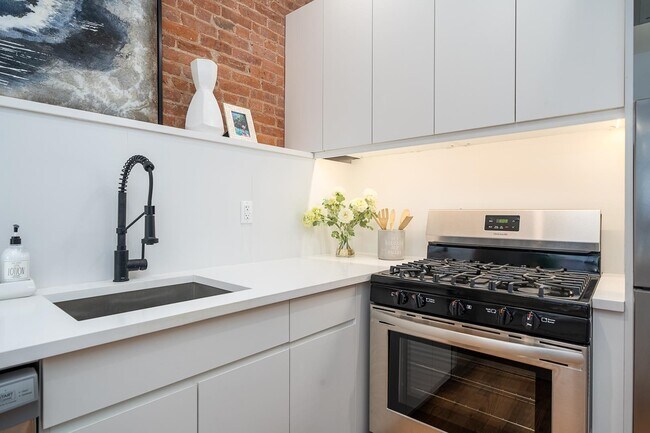 Foto del edificio - 568 Communipaw Ave