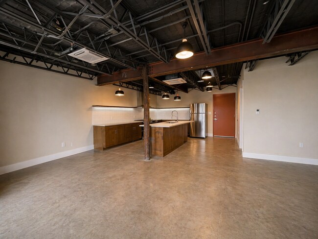 Foto del edificio - The Garden Lofts
