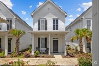 Building Photo - 3555 Ladybank Loop