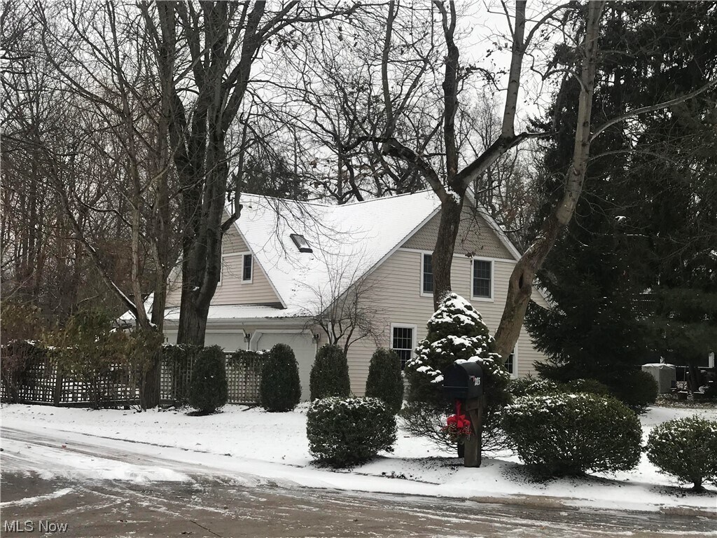 Primary Photo - 285 Quarrystone Ln