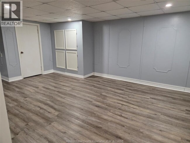 Photo du bâtiment - 1665 Grand Marais Rd E