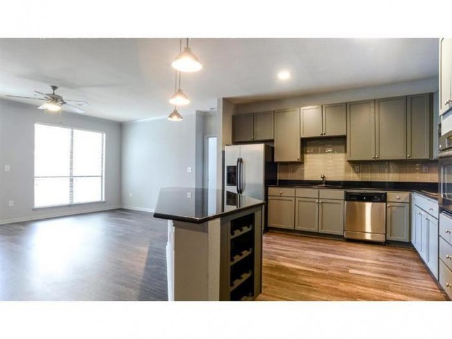 Foto del edificio - 1 bedroom in Austin TX 78701