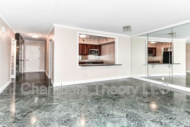 Building Photo - 1200 Crystal Dr