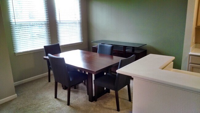 Dinning - 2255 Showers Dr