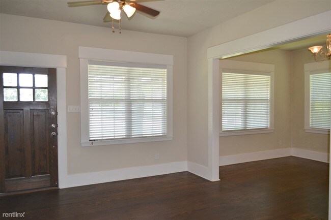 Building Photo - 3 br, 2 bath House - 705 Welsh