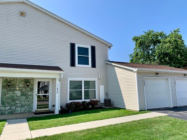 Foto del edificio - 1183 Azalea Ln