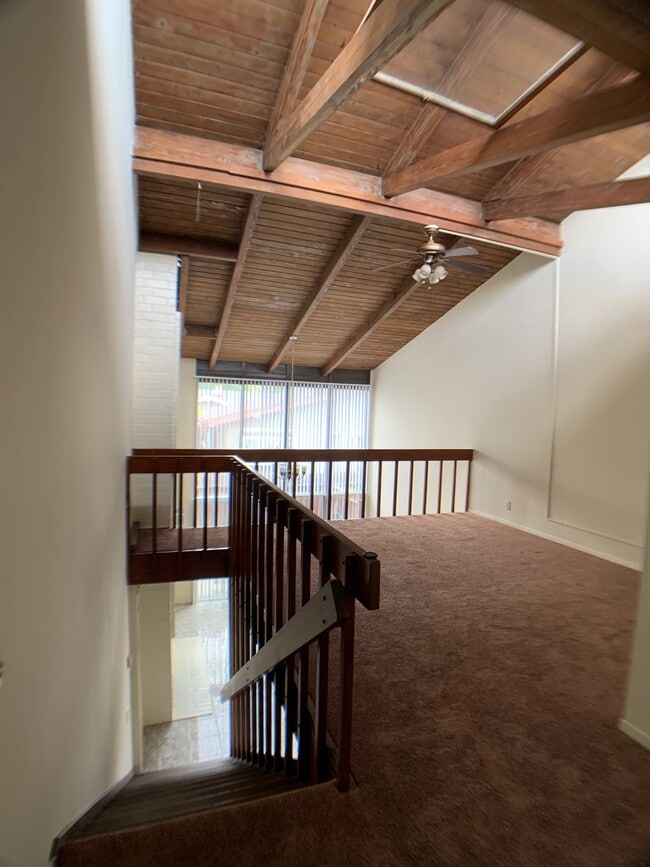 Dormitorio Loft 1 - 4623 Clarissa Ave