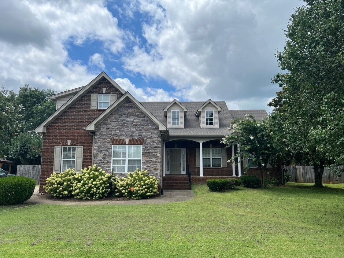 Primary Photo - 2627 Isaiah Dr