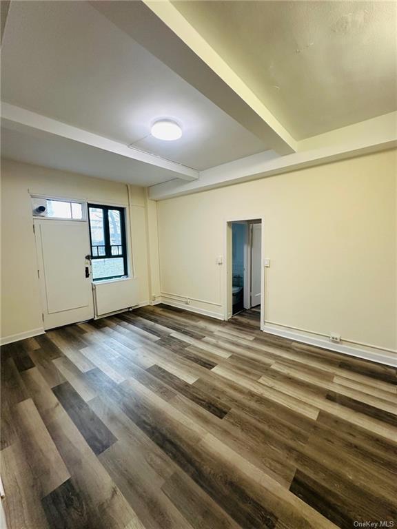 Foto del edificio - 2200 E Tremont Ave