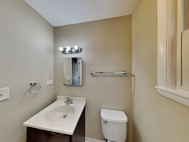 Foto del edificio - 1702 N 38th Ave