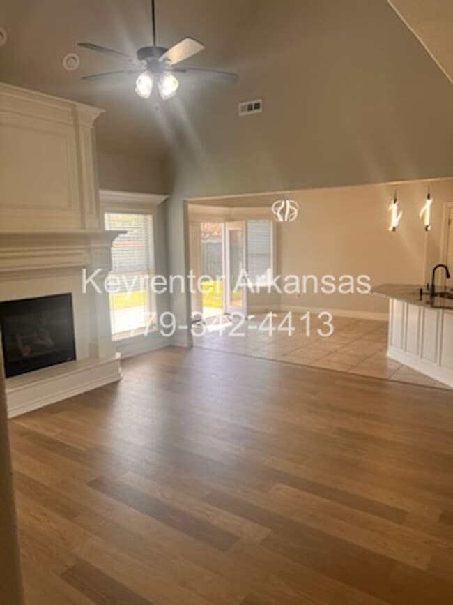 Building Photo - Spacious 4 Bedroom Home in Centerton!