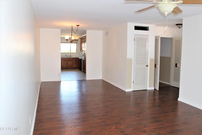 Building Photo - 9913 Trinidad Dr