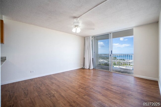 Foto del edificio - $2,350 / 1br - 552ft2 - Modern Comfort & Convenience 1BR/1BA/1PKG unit in Lele Pono Condo (Aiea)