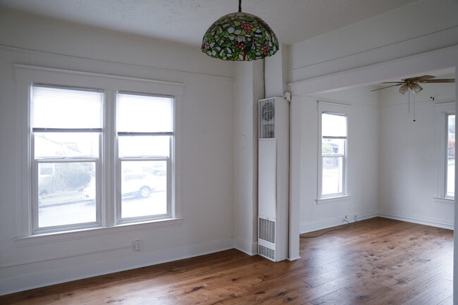 Building Photo - 2622 McCarver St