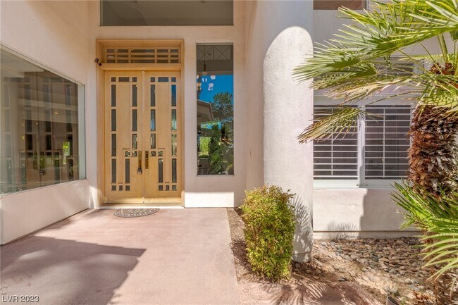 Building Photo - 72 Innisbrook Ave