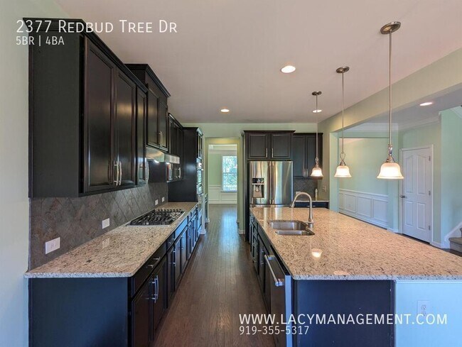 Foto del edificio - 2377 Redbud Tree Dr