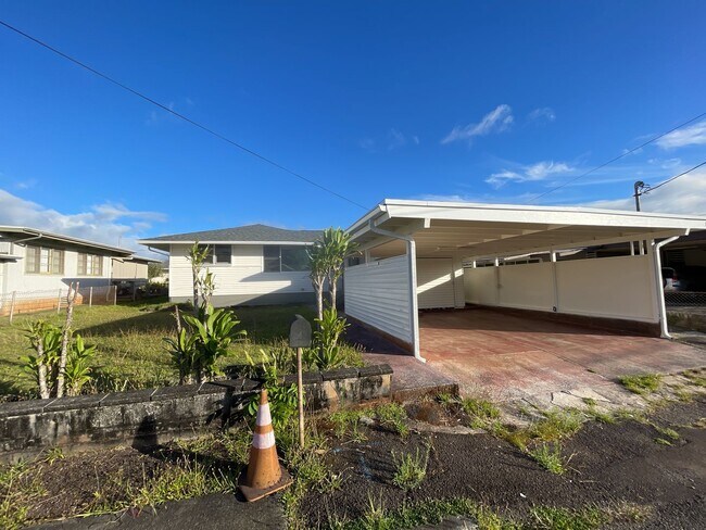Foto del edificio - Wahiawa Heights 3 Bed, 1.5 Bath, 2 Car Car...