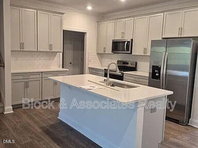 Foto del edificio - 2318 Sugar Cone Wy