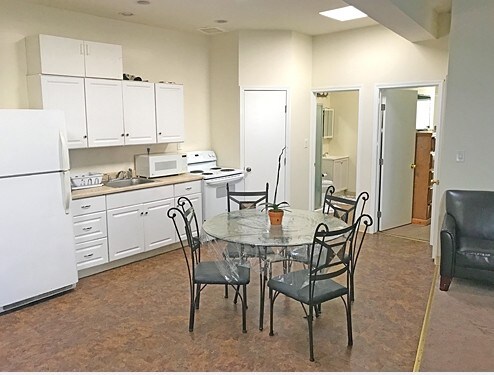 Interior Photo - 401 1/2 Old Coast Hwy