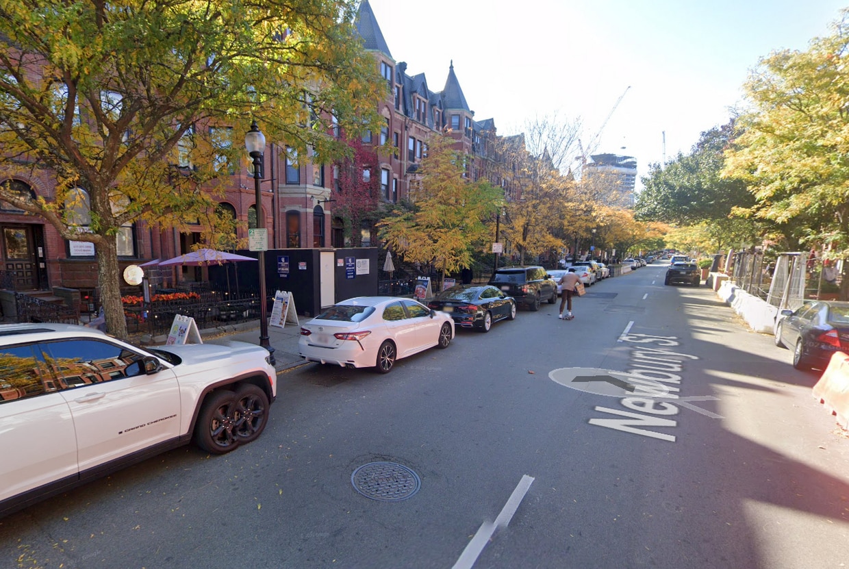 Primary Photo - 256 Newbury St