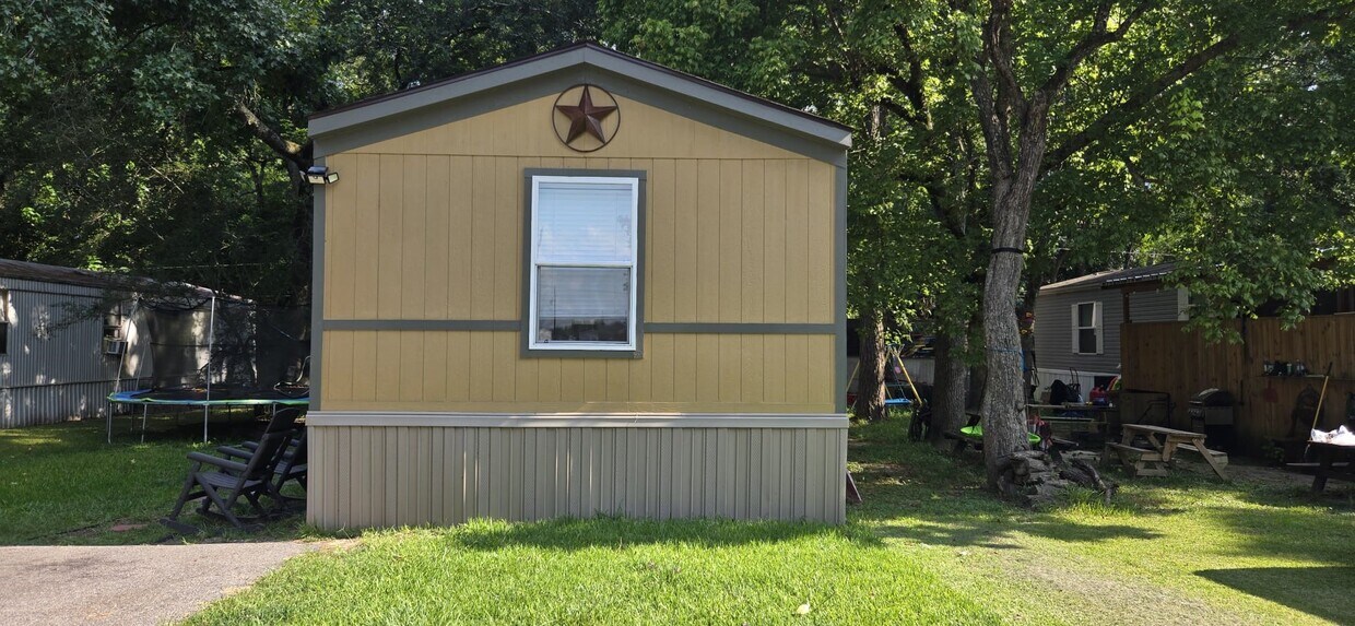Primary Photo - 12500 Aldine Westfield Rd