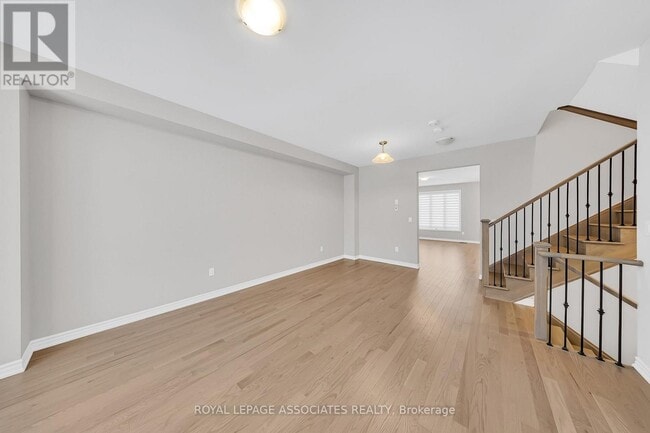 Building Photo - 489 Twin Streams Rd