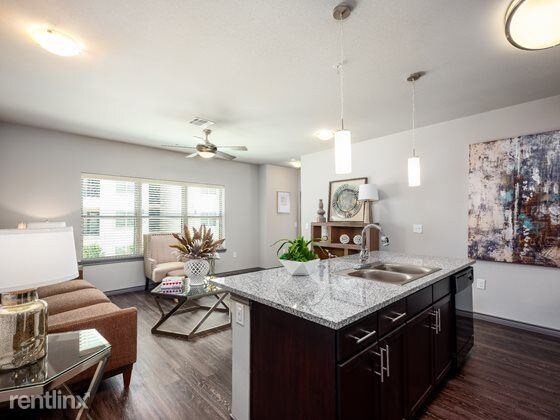 Building Photo - 1 br, 1 bath Apartment - 1101 S Main St 795