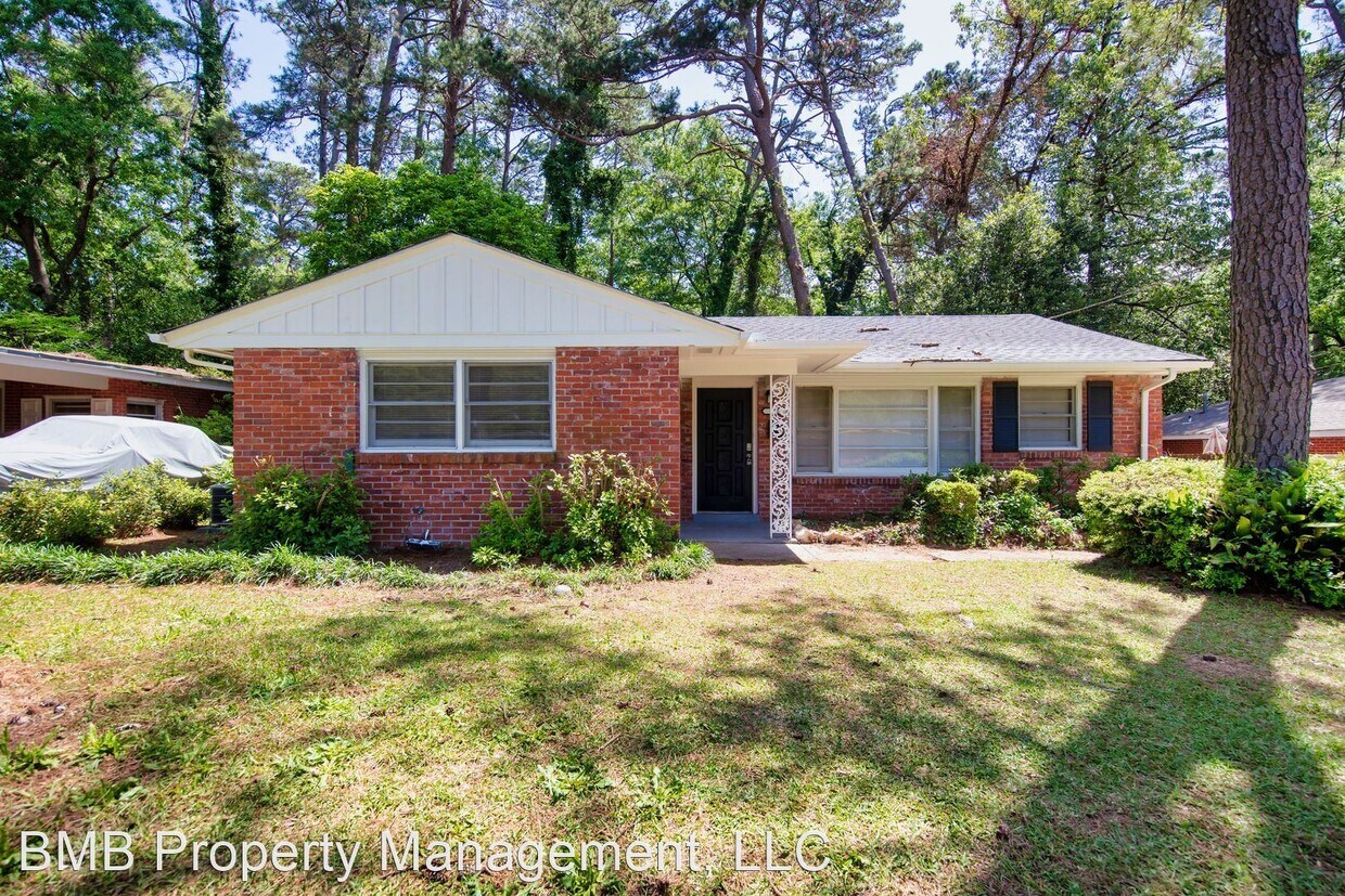 3 br, 2 bath House 172 E Salem Drive House Rental in Montgomery, AL