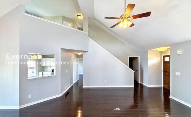 Foto del edificio - 2254 Red Barn St