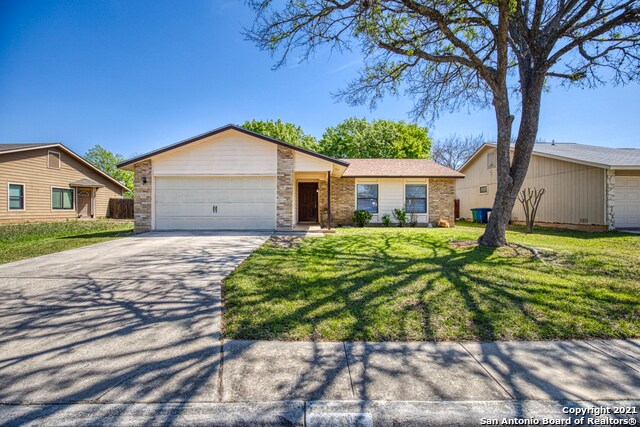 Foto del edificio - 2435 Field Wood