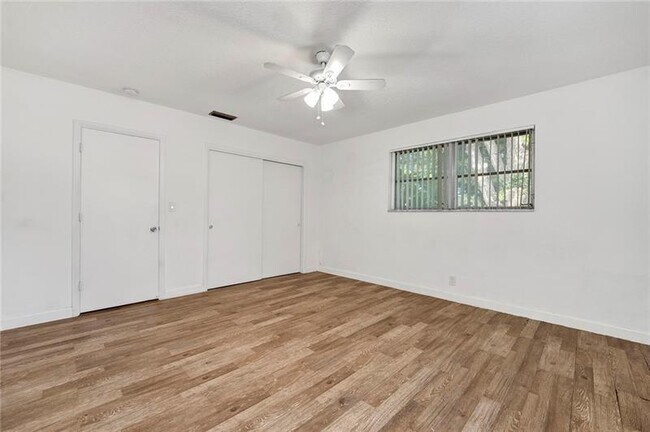 Foto del edificio - 11837 NW 32nd Ct