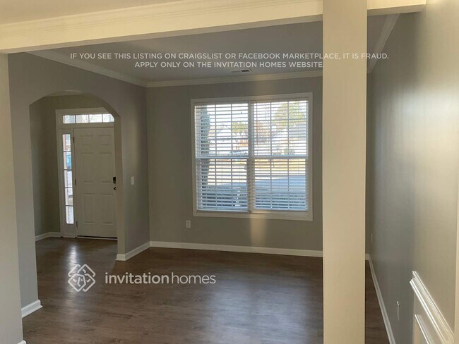 Foto del edificio - 628 Needle Rush Cir