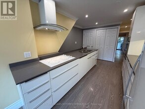 Building Photo - 1055 Craven Rd