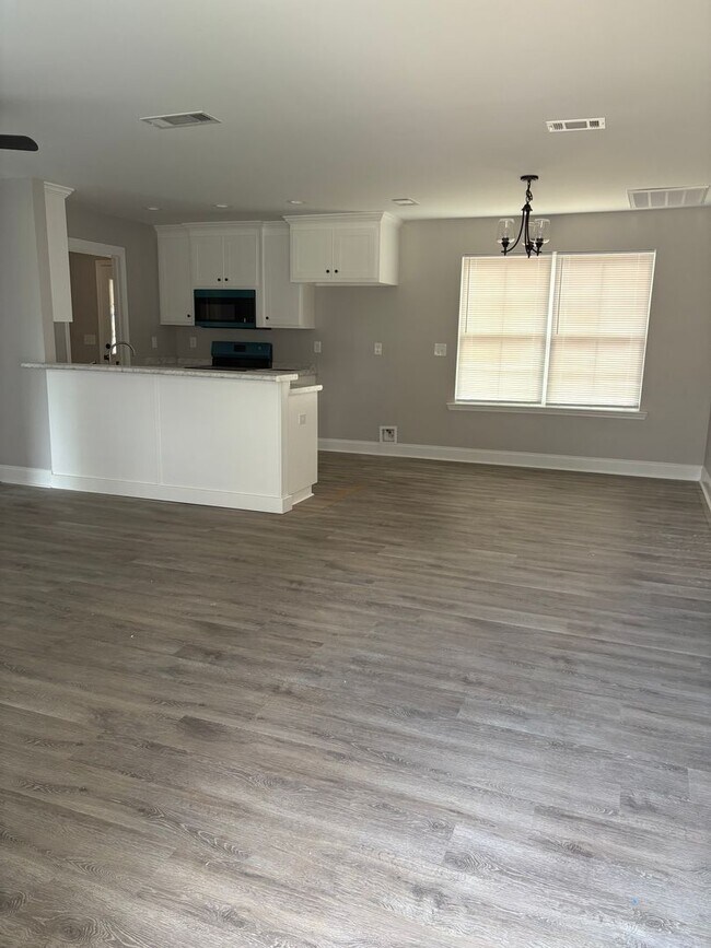 Building Photo - 105 Twelve Oaks Ct