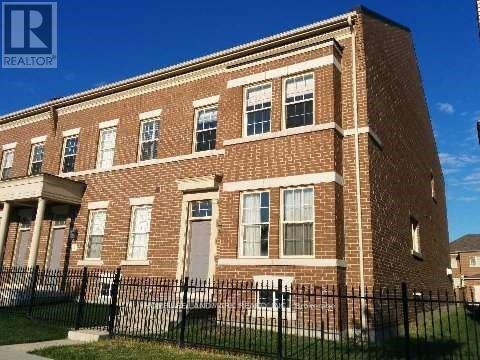 Photo principale - 10619 Woodbine Ave