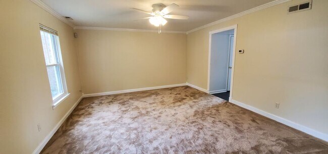 End Unit Townhome in Lake Edwards - Townhouse for Rent in ...