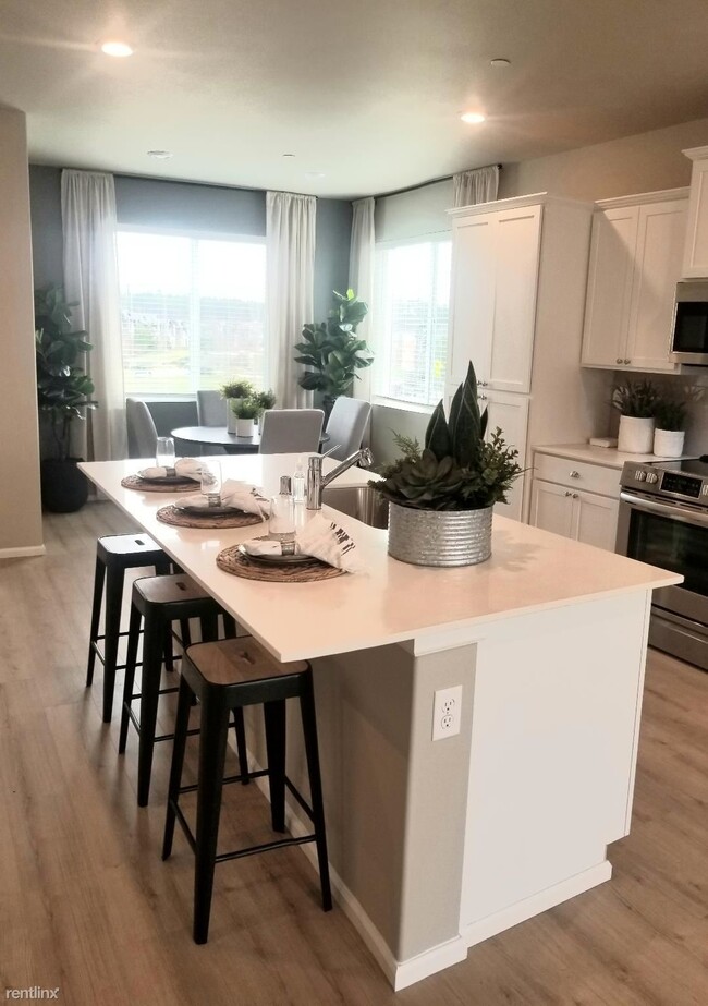 Building Photo - 3 br, 2.5 bath House - 32695 Ten Trails Pk...