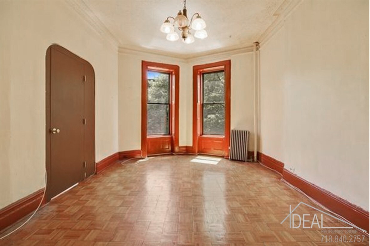 Primary Photo - 360 6th Ave