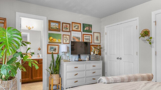 Foto del edificio - A First-Time Rental Available 09-15-25! 3 ...
